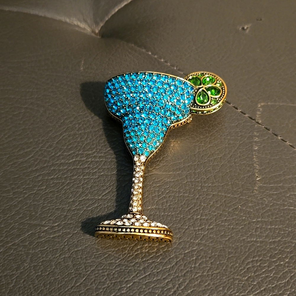 Brooch